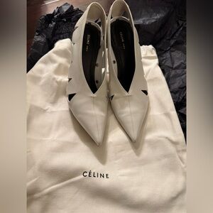 EUC Celine pumps in size 6